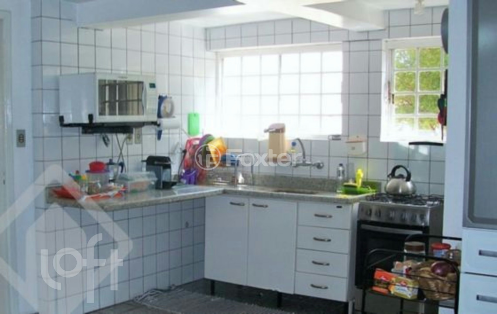 Casa à venda com 3 quartos, 200m² - Foto 4