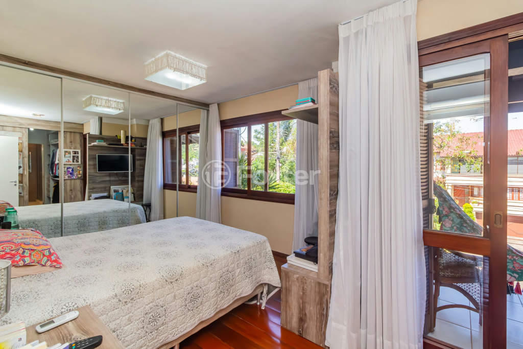 Casa de Condomínio à venda com 3 quartos, 212m² - Foto 14