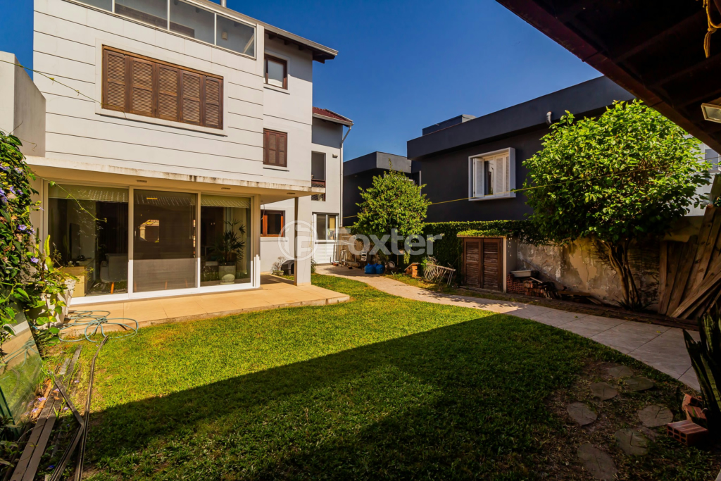 Casa de Condomínio à venda com 3 quartos, 212m² - Foto 9