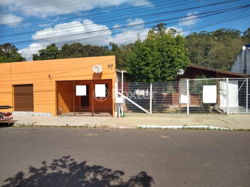 Depósito-Galpão-Armazém à venda, 250m² - Foto 1