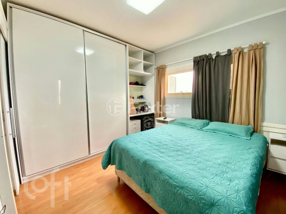Casa à venda com 3 quartos, 203m² - Foto 4