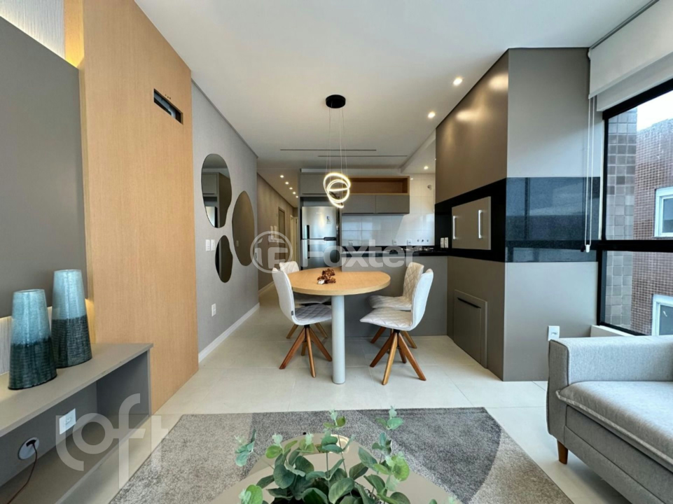 Apartamento à venda com 3 quartos, 98m² - Foto 2
