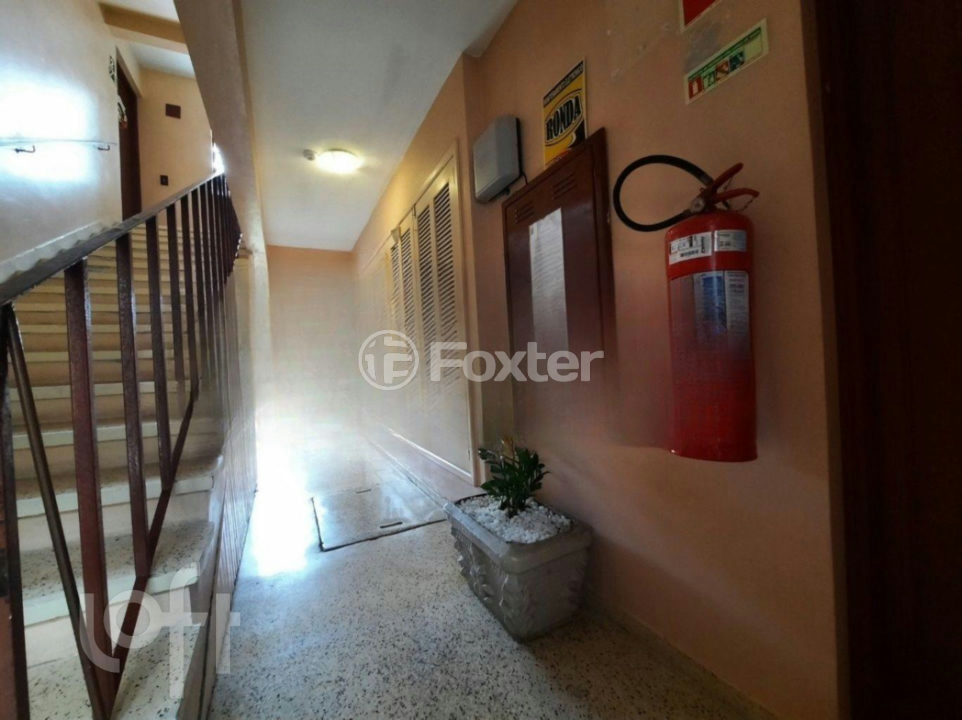 Apartamento à venda com 2 quartos, 55m² - Foto 30