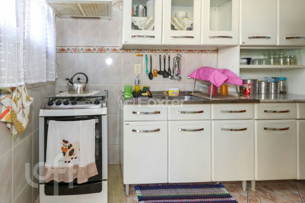 Casa à venda com 2 quartos, 70m² - Foto 4