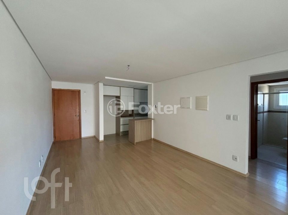 Apartamento à venda com 2 quartos, 81m² - Foto 2