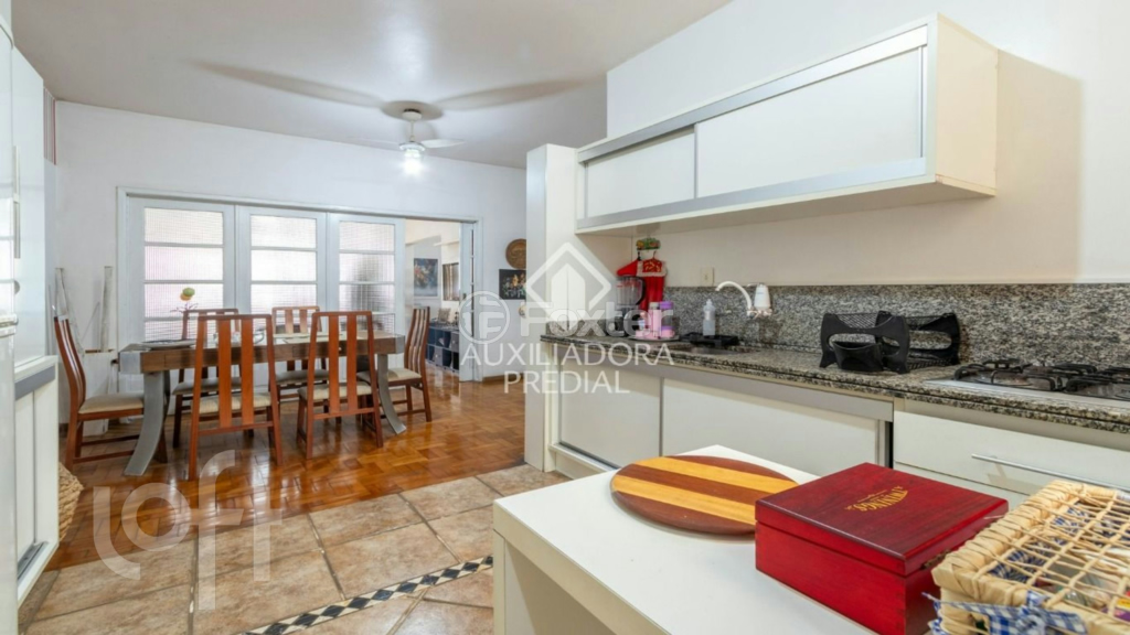 Casa à venda com 3 quartos, 300m² - Foto 16