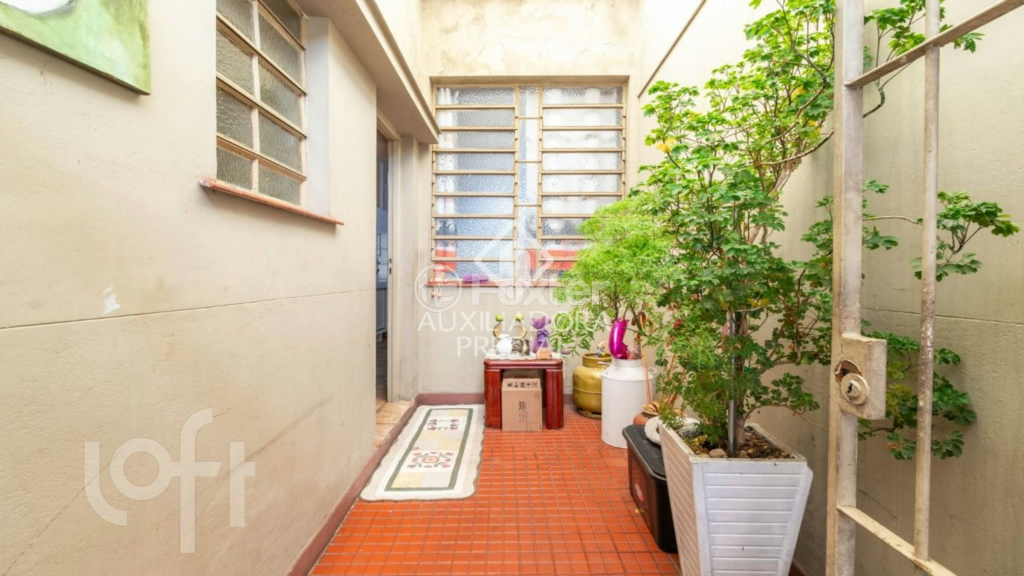 Casa à venda com 3 quartos, 300m² - Foto 30