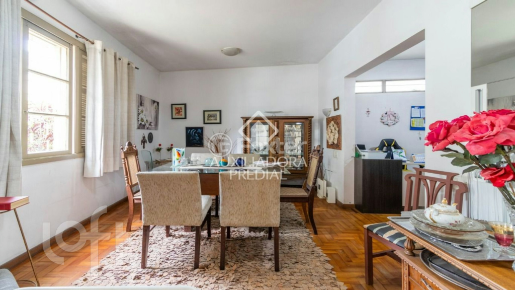 Casa à venda com 3 quartos, 300m² - Foto 5