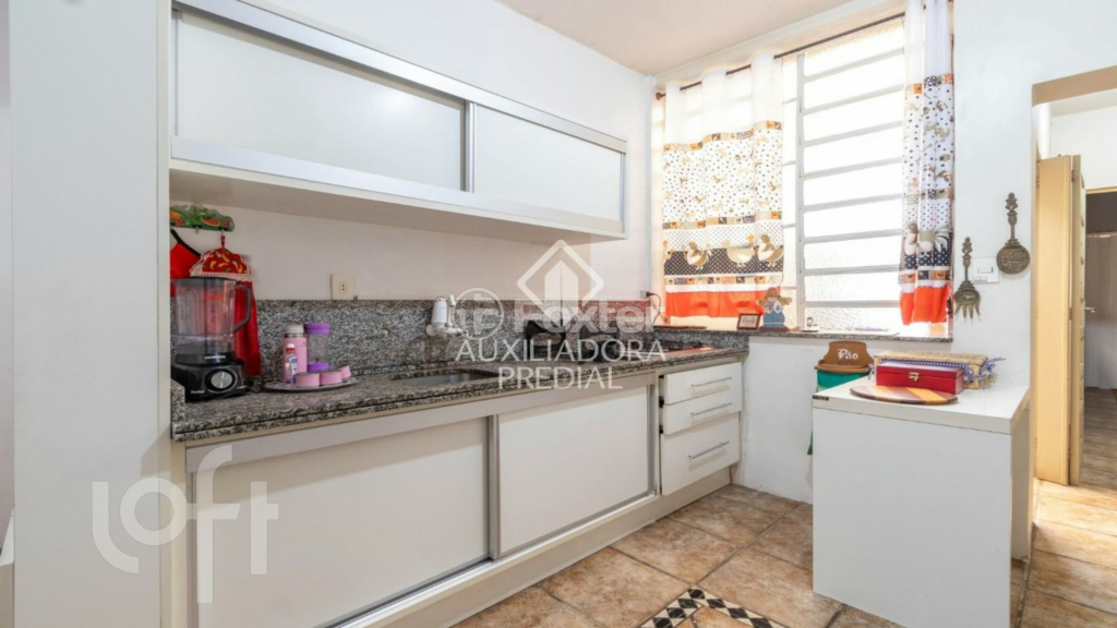Casa à venda com 3 quartos, 300m² - Foto 13