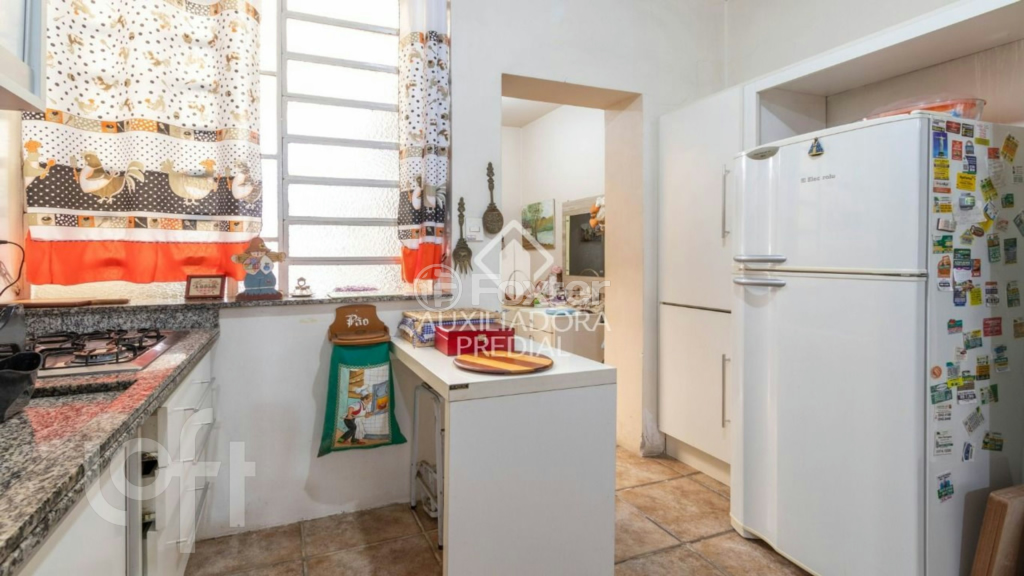 Casa à venda com 3 quartos, 300m² - Foto 17