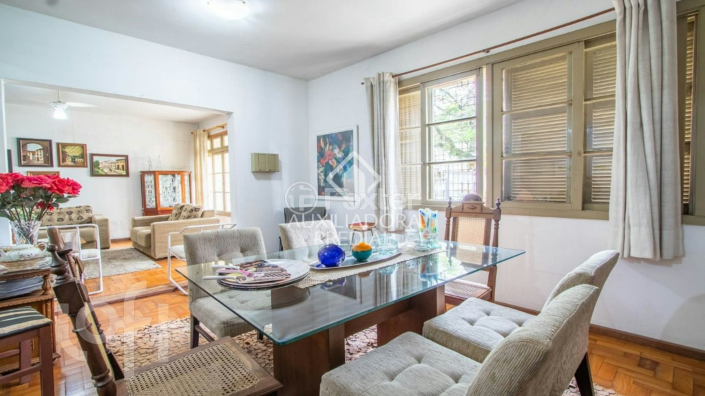 Casa à venda com 3 quartos, 300m² - Foto 7