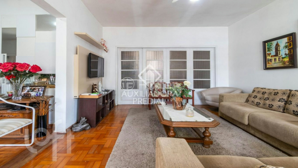 Casa à venda com 3 quartos, 300m² - Foto 3