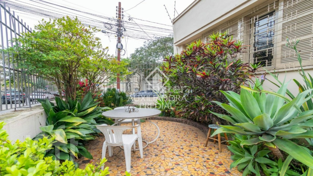 Casa à venda com 3 quartos, 300m² - Foto 45