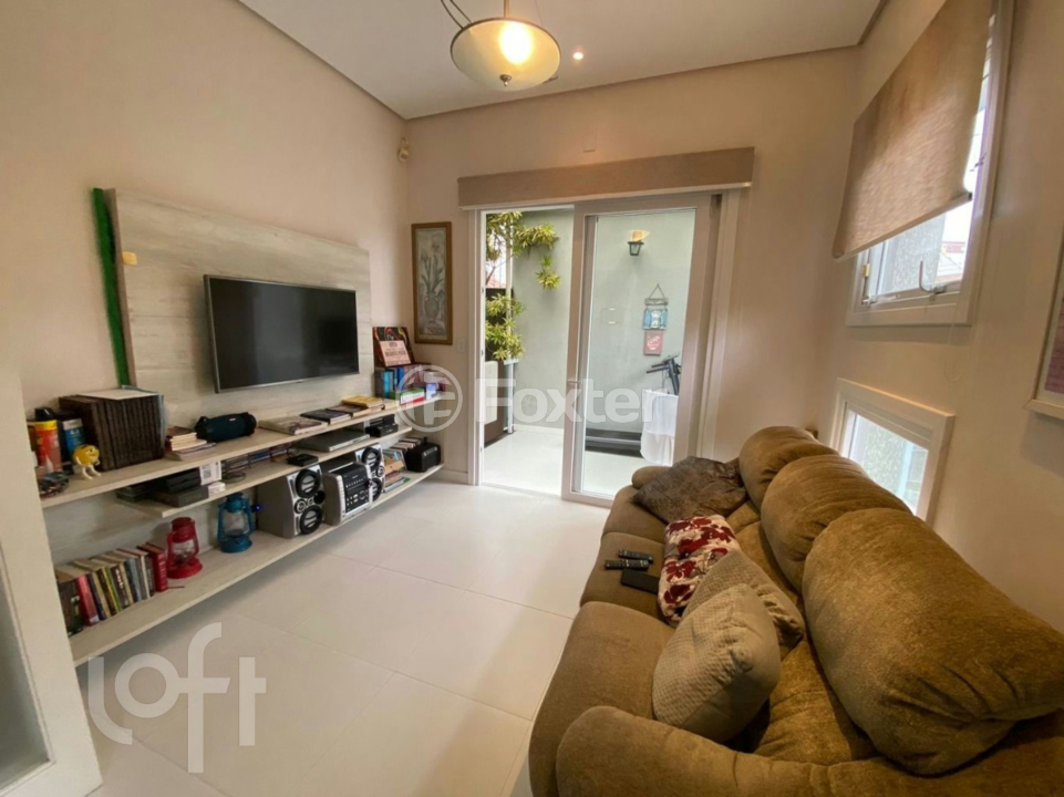 Casa à venda com 1 quarto, 140m² - Foto 1
