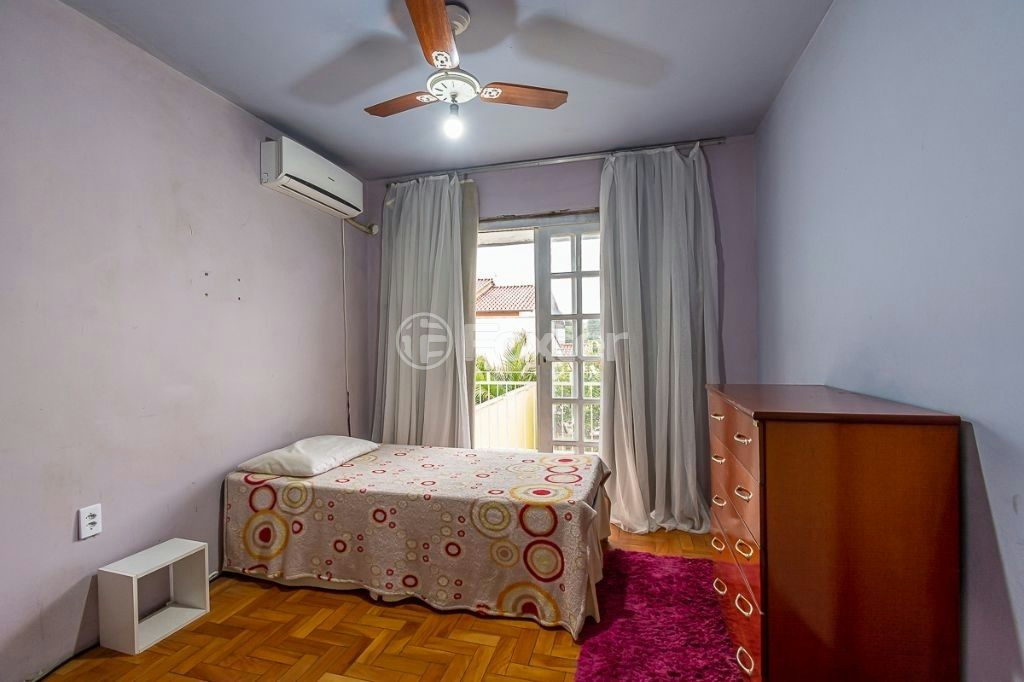 Casa à venda com 4 quartos, 260m² - Foto 3