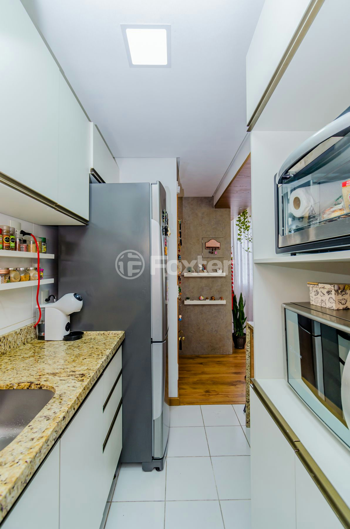 Apartamento à venda com 2 quartos, 57m² - Foto 17