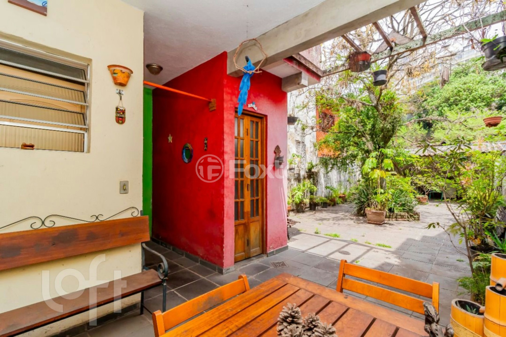 Casa à venda com 2 quartos, 120m² - Foto 8