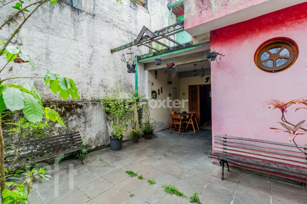 Casa à venda com 2 quartos, 120m² - Foto 35