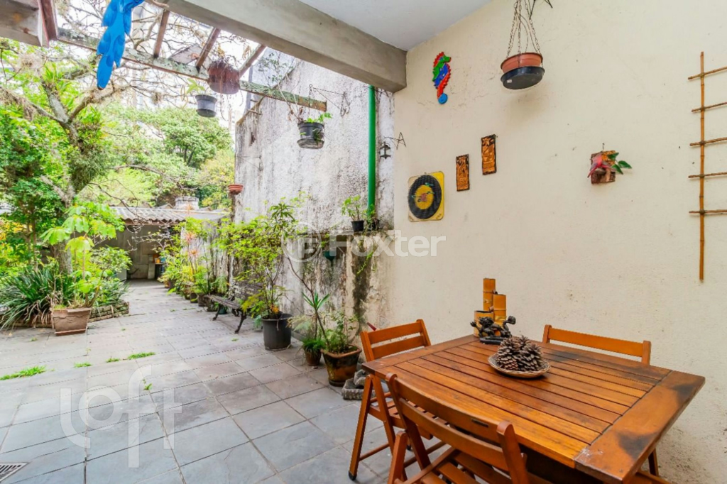 Casa à venda com 2 quartos, 120m² - Foto 9