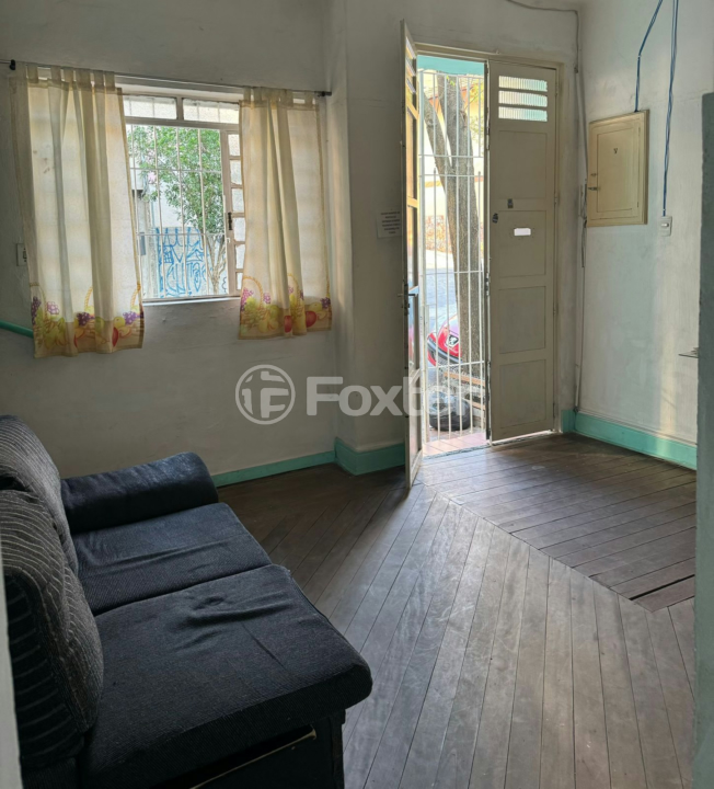 Casa à venda com 9 quartos, 120m² - Foto 1