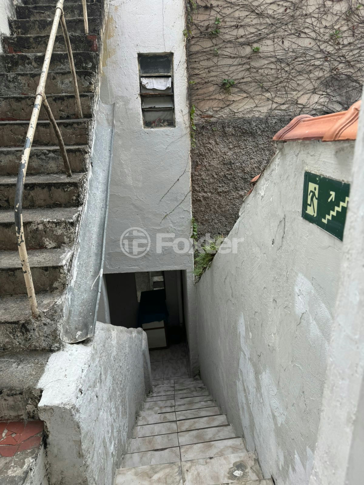 Casa à venda com 9 quartos, 120m² - Foto 15