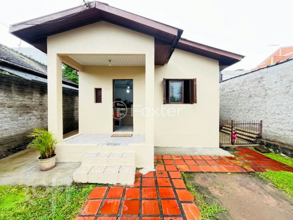 Casa à venda com 2 quartos, 94m² - Foto 2
