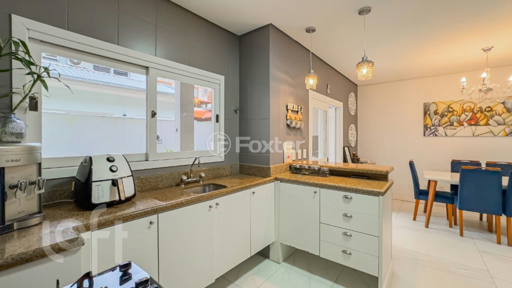Casa de Condomínio à venda com 3 quartos, 216m² - Foto 40