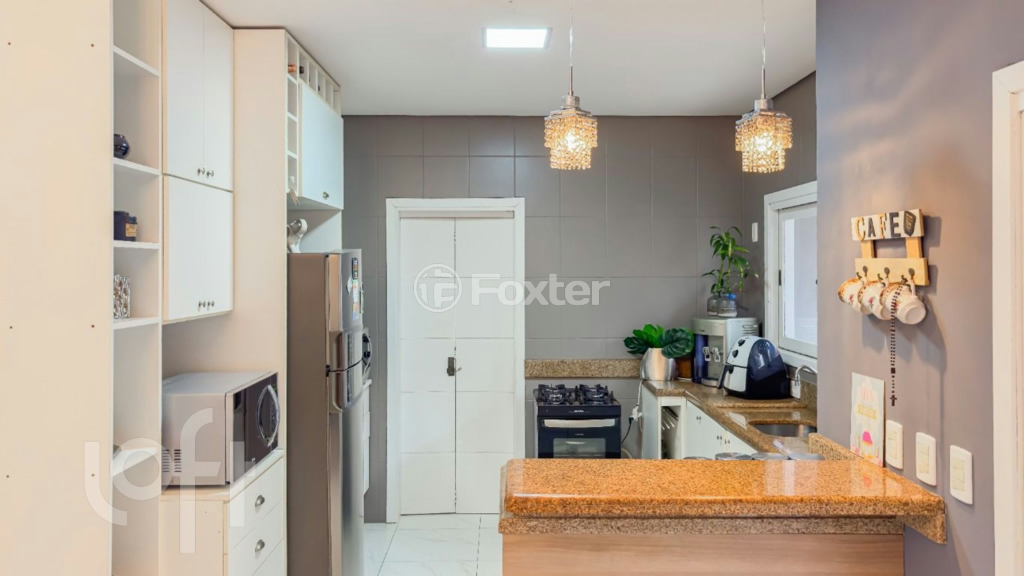 Casa de Condomínio à venda com 3 quartos, 216m² - Foto 9