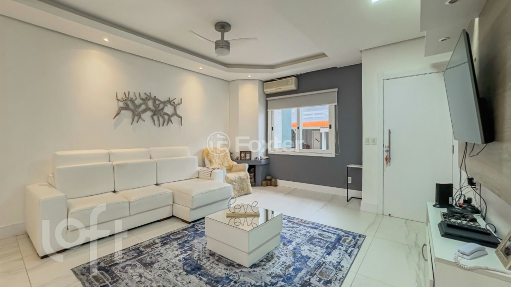 Casa de Condomínio à venda com 3 quartos, 216m² - Foto 2