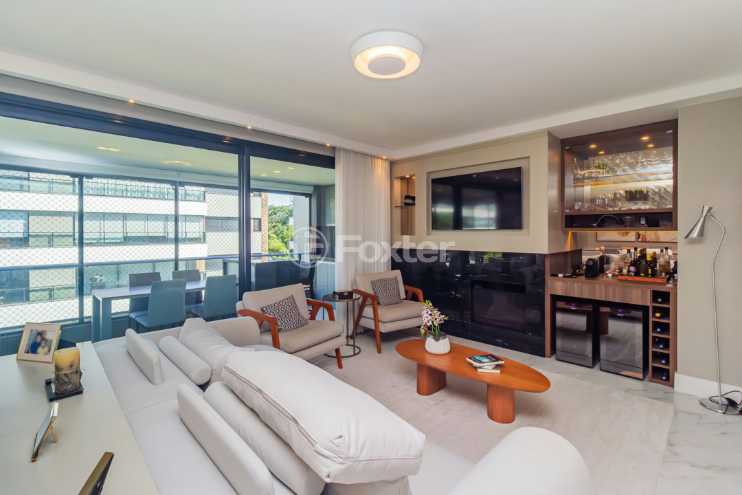Apartamento à venda com 3 quartos, 162m² - Foto 2