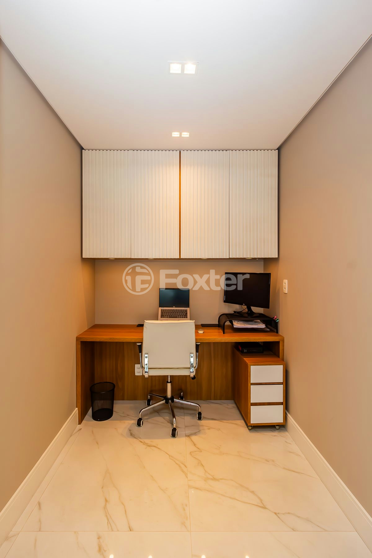 Apartamento à venda com 3 quartos, 162m² - Foto 7