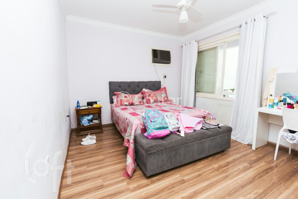 Casa à venda com 4 quartos, 257m² - Foto 24
