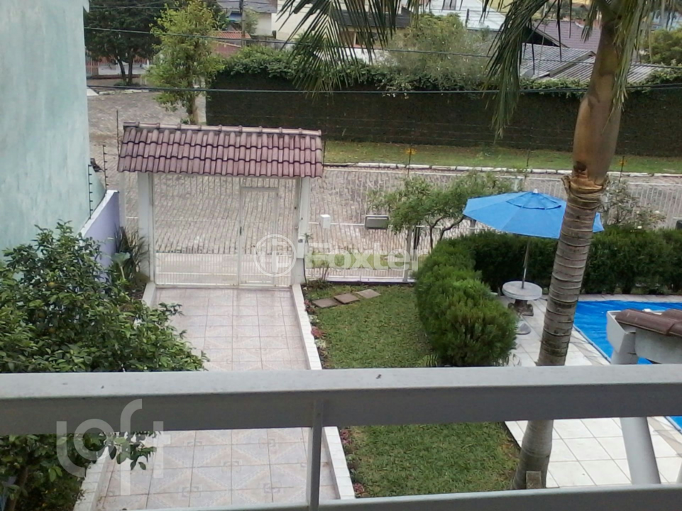 Casa à venda com 4 quartos, 257m² - Foto 47