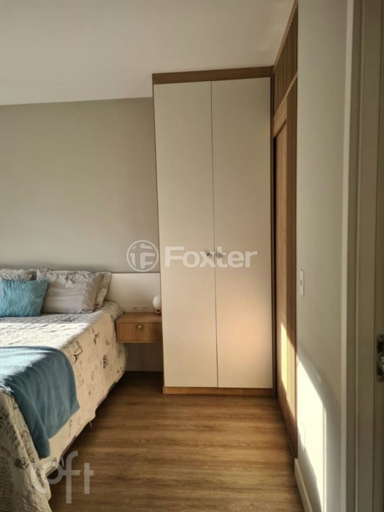 Apartamento à venda com 3 quartos, 76m² - Foto 4