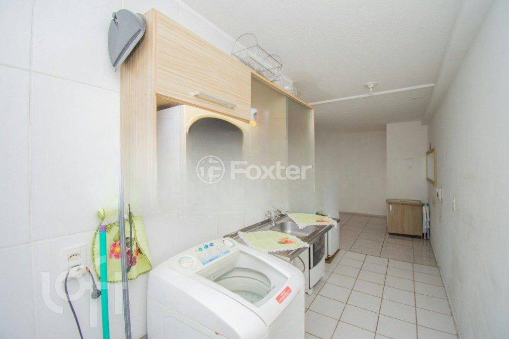Apartamento à venda com 2 quartos, 44m² - Foto 2