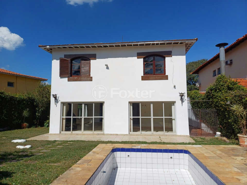 Casa à venda com 4 quartos, 258m² - Foto 1