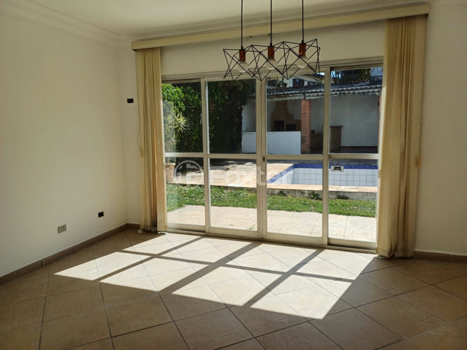 Casa à venda com 4 quartos, 258m² - Foto 15