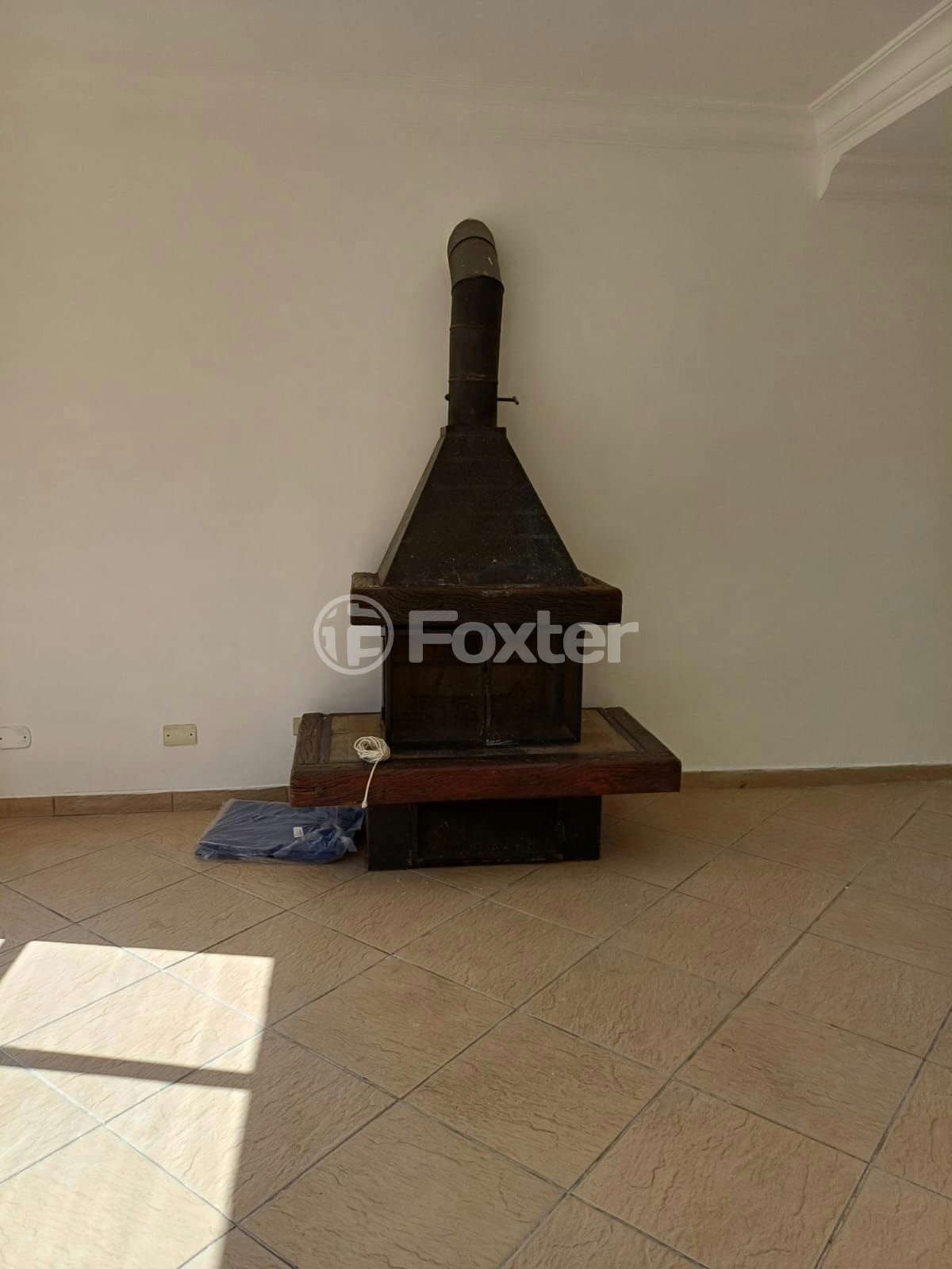 Casa à venda com 4 quartos, 258m² - Foto 4