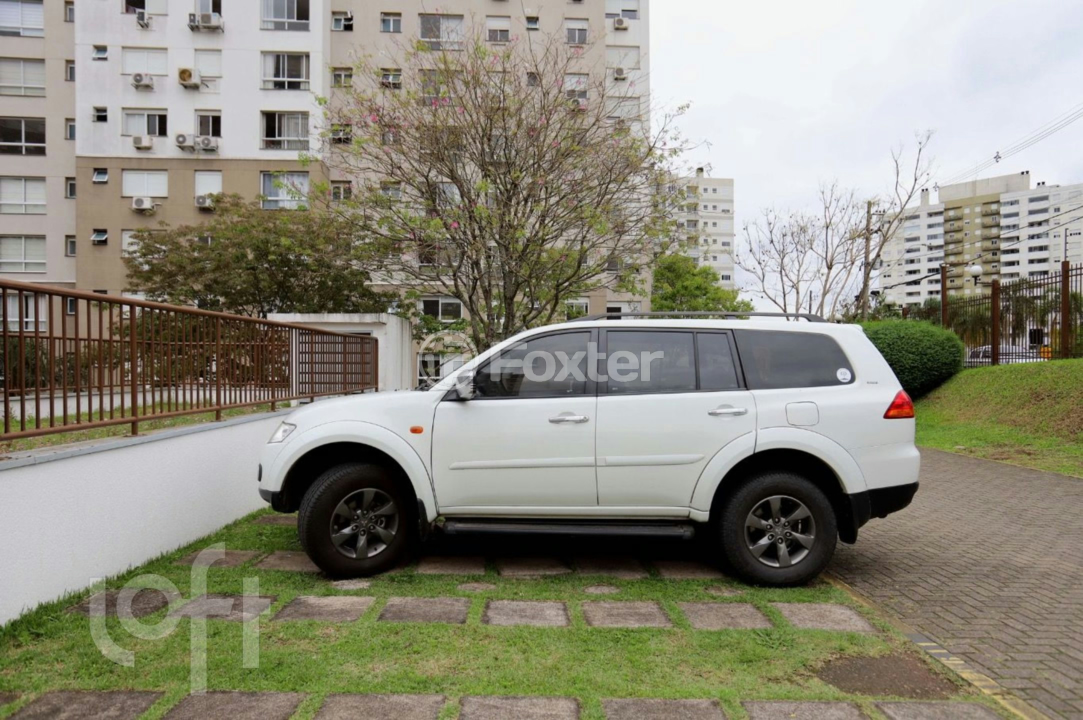 Apartamento à venda com 2 quartos, 64m² - Foto 16