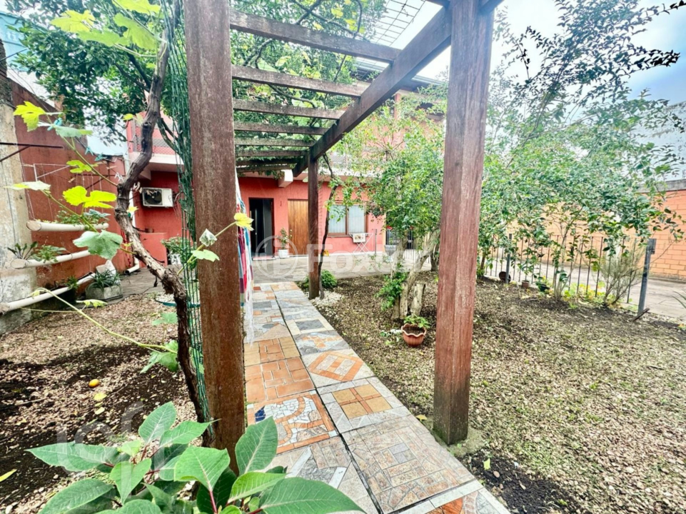 Casa à venda com 4 quartos, 177m² - Foto 17