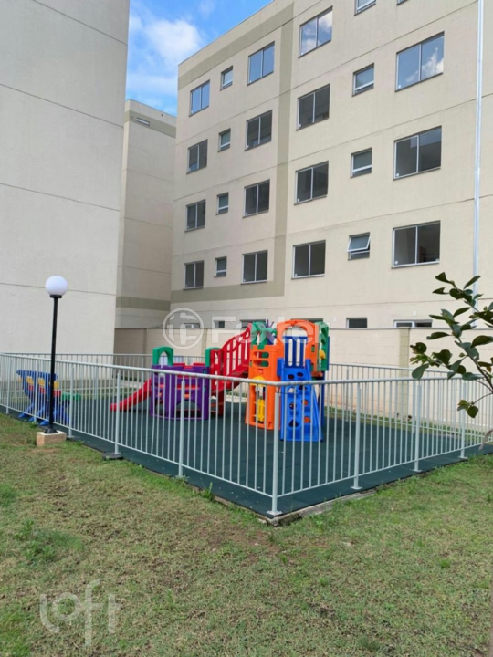 Apartamento à venda com 2 quartos, 40m² - Foto 17