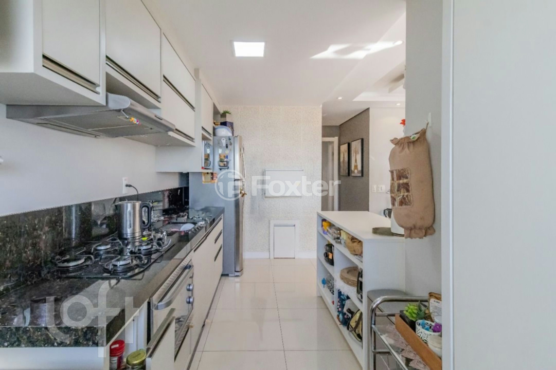 Apartamento à venda com 3 quartos, 92m² - Foto 4