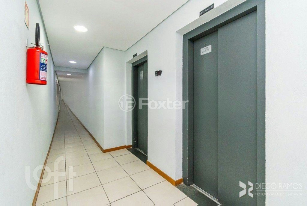 Apartamento à venda com 2 quartos, 65m² - Foto 47