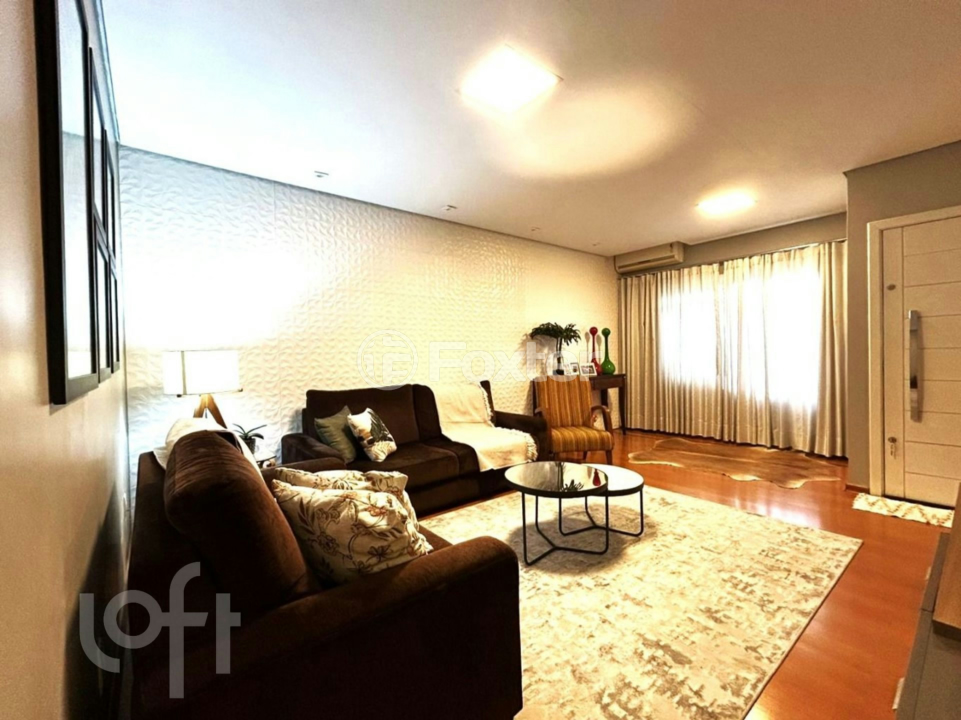 Casa à venda com 3 quartos, 160m² - Foto 1