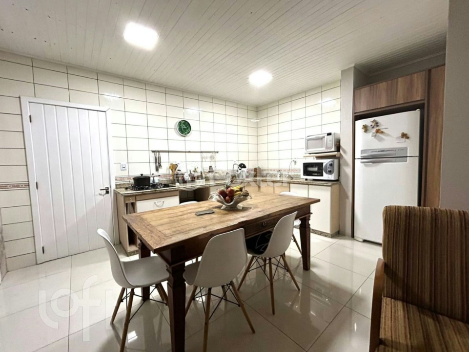 Casa à venda com 3 quartos, 160m² - Foto 19