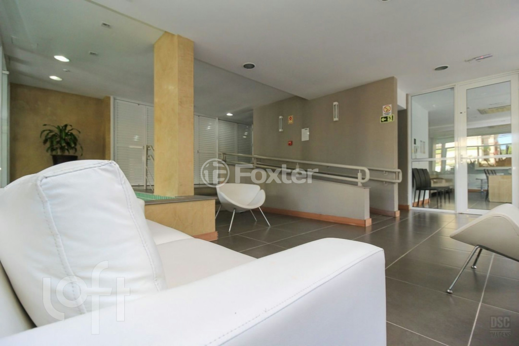 Apartamento à venda com 2 quartos, 61m² - Foto 45