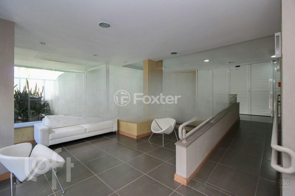 Apartamento à venda com 2 quartos, 61m² - Foto 41