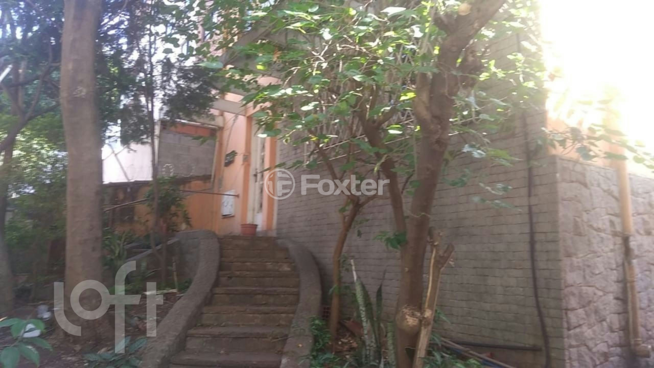 Casa à venda com 6 quartos, 260m² - Foto 4