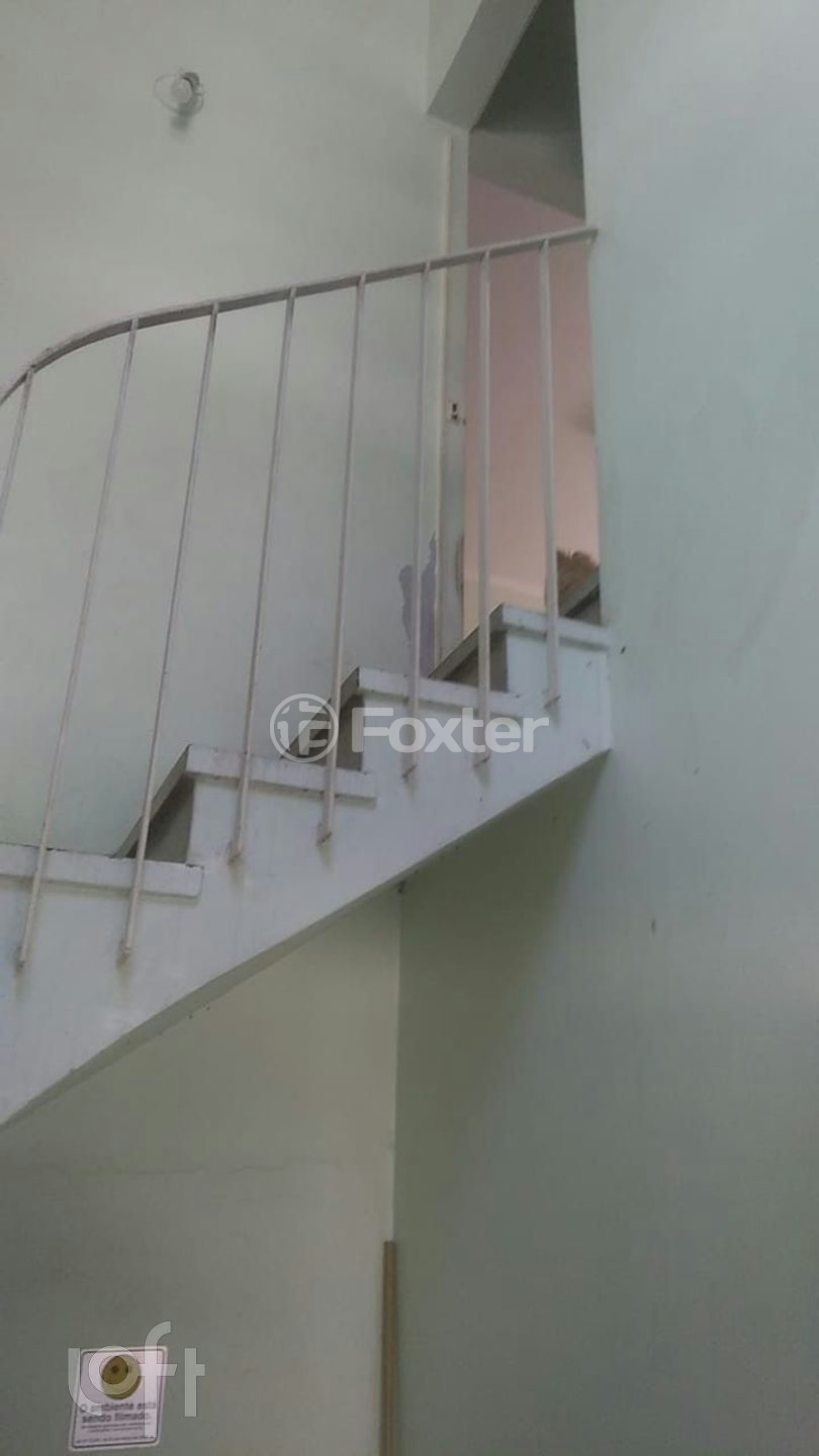 Casa à venda com 6 quartos, 260m² - Foto 18