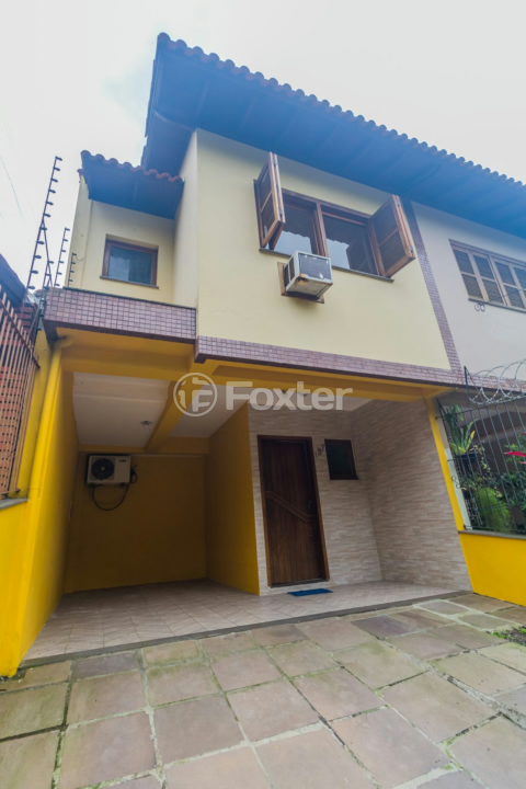 Casa à venda com 3 quartos, 159m² - Foto 2